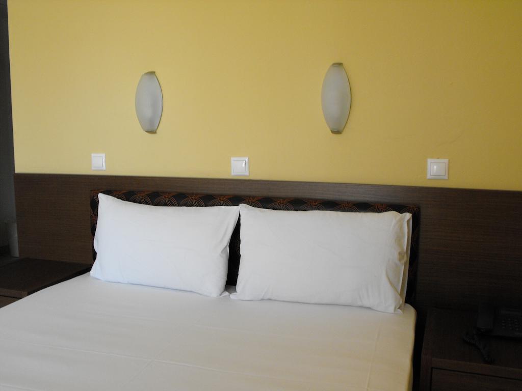 Grand Platon Hotel Olympiakí Aktí Zimmer foto